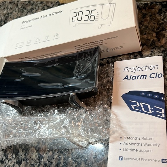 Projection alarm clock NIB - Picture 3 of 9